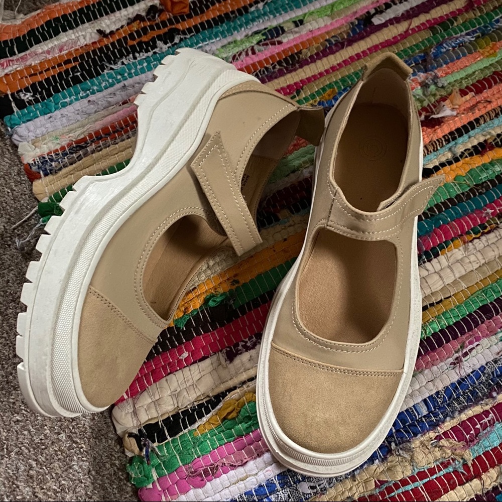 Platform Mary Janes